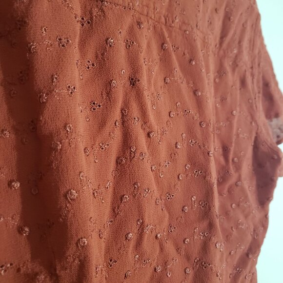 Alfred Dunner Womens Y2K Rust Eyelet Button-Up Shirt Size 14 Short Sleeve Casual - Picture 3 of 6